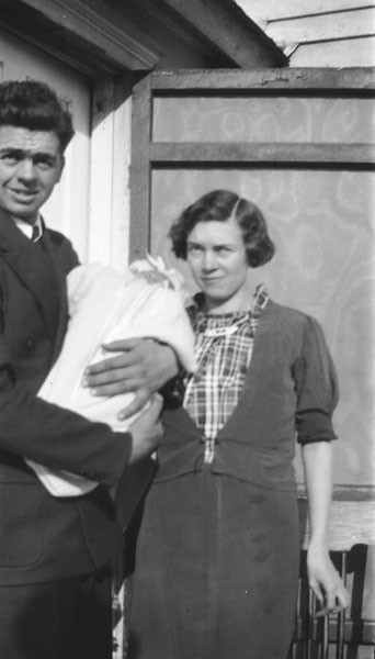 1938_Herb_Ethel_maybe_baby_Bernard