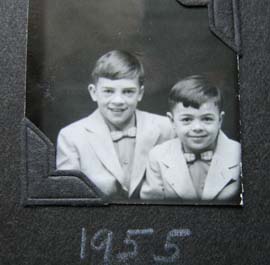 1955_Mark_and_Tommy_Kahnke