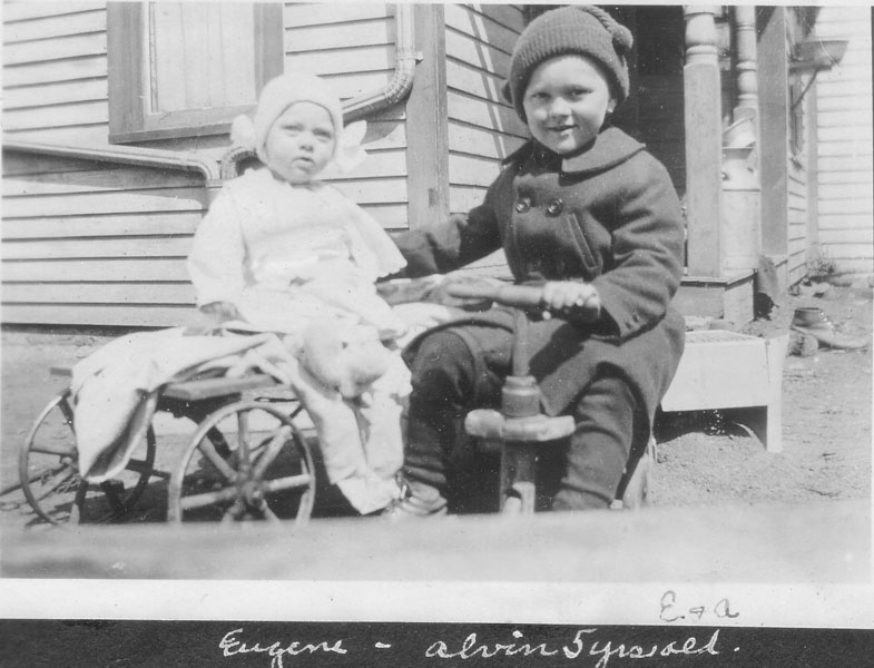 1922_Eugene_and_Alvin